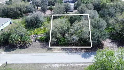 2507 67th St W, Lehigh Acres, FL 33971