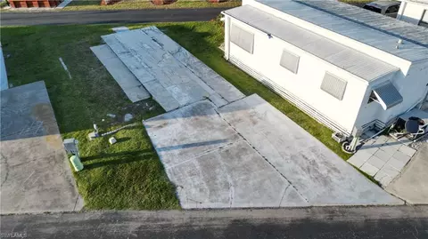 11531 Papershell Dr, Fort Myers, FL 33908