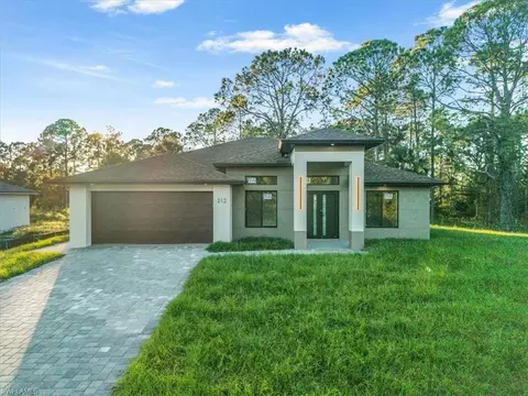 911 Cleveland Ave, Lehigh Acres, FL 33972