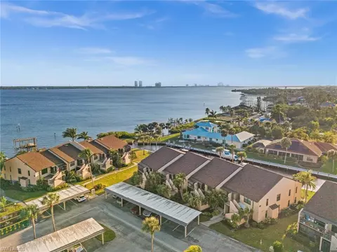 15481 Admiralty Cir #4, North Fort Myers, FL 33917
