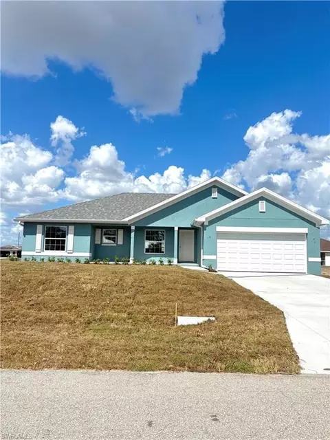 2049 NE 24th Ter, Cape Coral, FL 33909