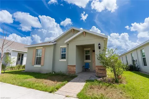 802 Friendship Cir, Labelle, FL 33935