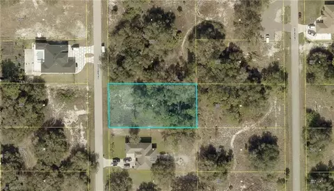 1614 Columbus Ave, Lehigh Acres, FL 33972