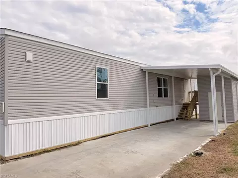 827 Peaceful Dr, North Fort Myers, FL 33917