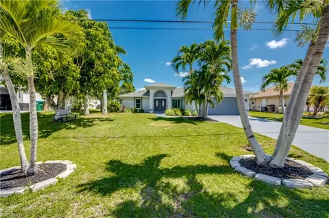 121 SE 17th St, Cape Coral, FL 33990