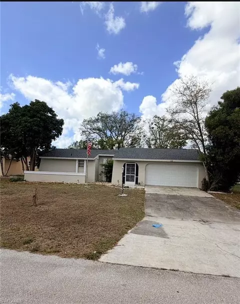 4126 SE 1st Ct, Cape Coral, FL 33904