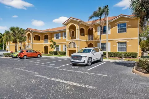 950 Hancock Creek South Blvd #124, Cape Coral, FL 33909