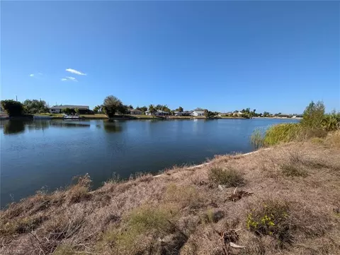 314 SW 21st Ave, Cape Coral, FL 33991