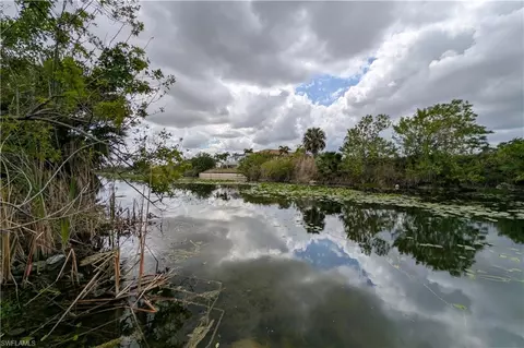 1426 NE 14th Ave, Cape Coral, FL 33909