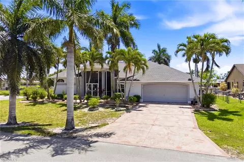 928 SE 33rd St, Cape Coral, FL 33904