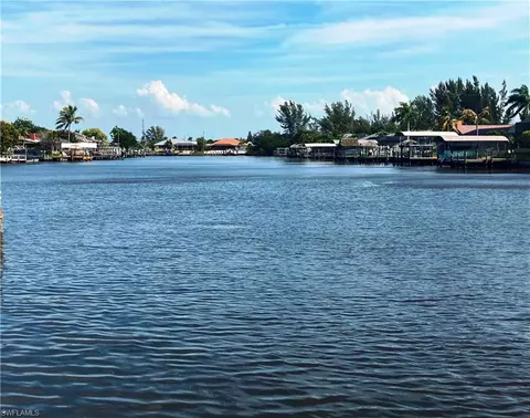 3424 SW 7th Ter, Cape Coral, FL 33991