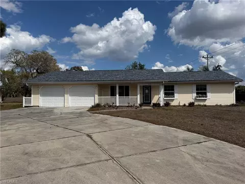 5481 Burnham Ct, North Fort Myers, FL 33903