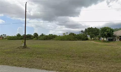 2036 NE 17th Ter, Cape Coral, FL 33909
