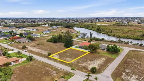 4222 NW 20th Ter, Cape Coral, FL 33993