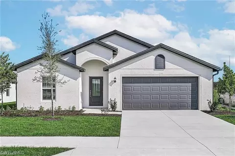 852 Franklin Ct, Immokalee, FL 34142