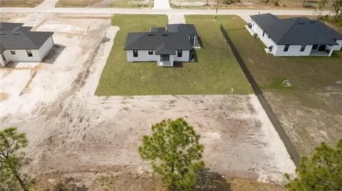 1004 Pine Ave, Lehigh Acres, FL 33972 photo 23