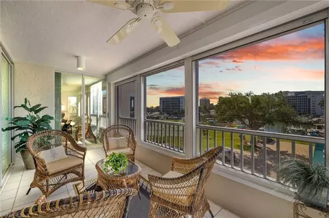 25 Bluebill Ave #A-204, Naples, FL 34108