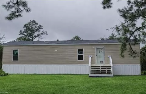 566 Avenida Del Sur Ave, Clewiston, FL 33440