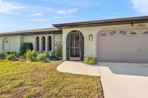 1702 SE 5th Ct, Cape Coral, FL 33990