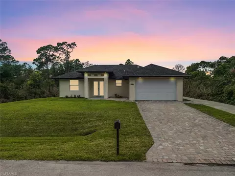 1109 Congress Ave, Lehigh Acres, FL 33972