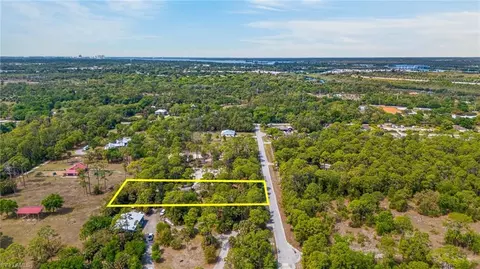 11120 Long Rd, Fort Myers, FL 33905