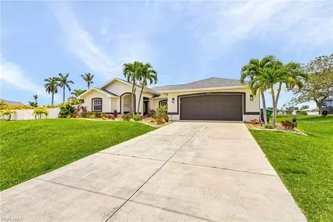 1932 SW 2nd Pl, Cape Coral, FL 33991