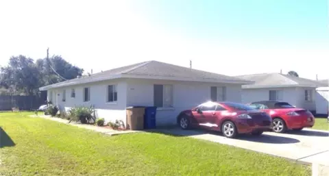 1392713929 1st St, Fort Myers, FL 33905