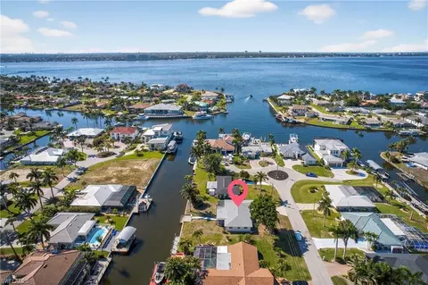 5617 Coronado Ct, Cape Coral, FL 33904