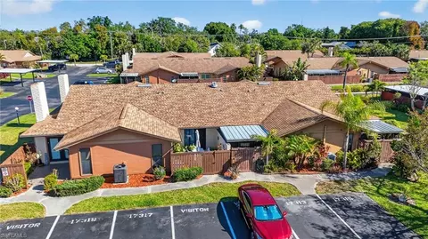 17313 Birchwood Ln, Fort Myers, FL 33908