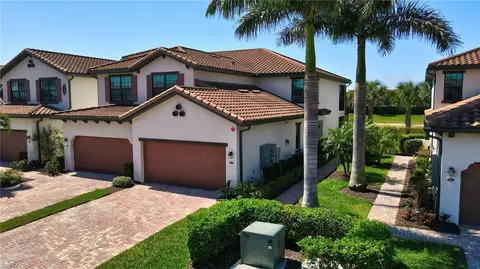 12043 Hawthorn Lake Dr #102, Fort Myers, FL 33913