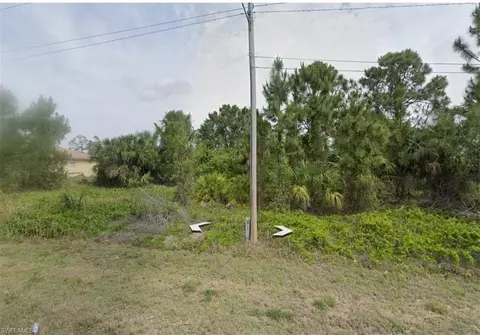 1217 Ermine St E, Lehigh Acres, FL 33974