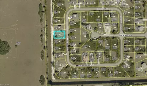 422 Caywood Ave S, Lehigh Acres, FL 33974