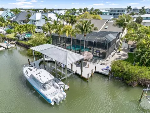 18484 Deep Passage Ln, Fort Myers Beach, FL 33931