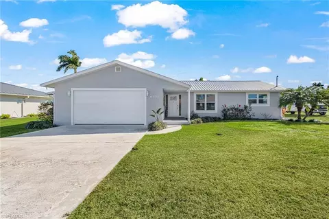 6331 Plumosa Ave, Fort Myers, FL 33908