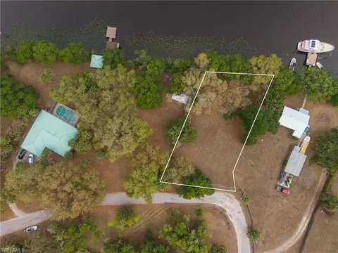 230 Riviera Vista Blvd, Labelle, FL 33935