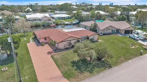 6070 Anchorline Ct, North Fort Myers, FL 33917