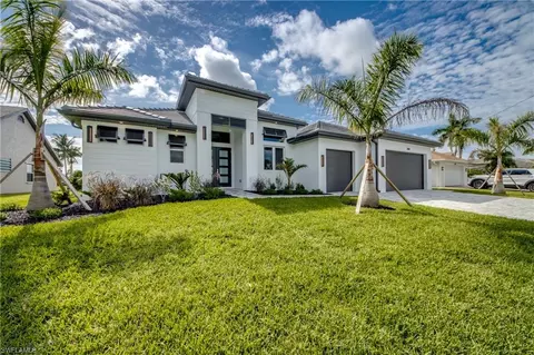 4910 SW 2nd Ave, Cape Coral, FL 33914