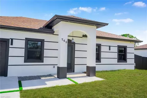 749 Roma Ave S, Lehigh Acres, FL 33974
