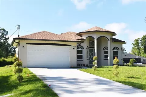 2515 45th St W, Lehigh Acres, FL 33971