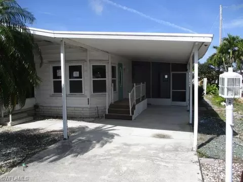 7151 Drum Dr, Saint James City, FL 33956