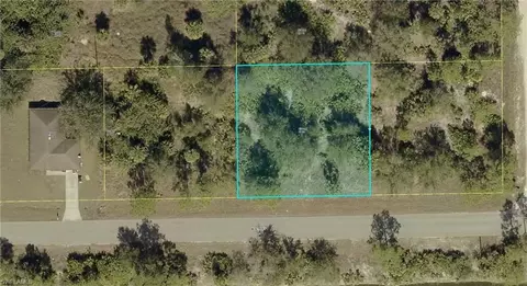 202 W 8th St, Lehigh Acres, FL 33972