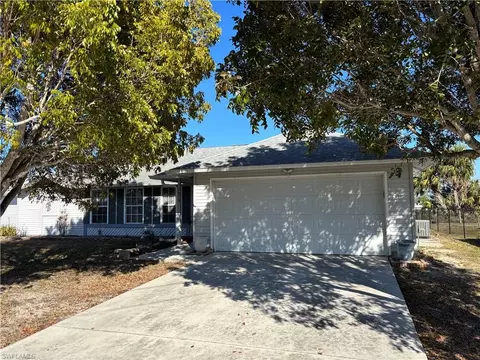 1213 SW 8th Pl, Cape Coral, FL 33991