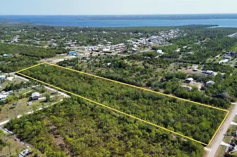 4031 Pinetree Blvd, Saint James City, FL 33956