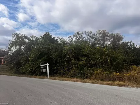 3404 2nd St W, Lehigh Acres, FL 33971