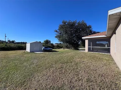 2707 25th St SW, Lehigh Acres, FL 33976