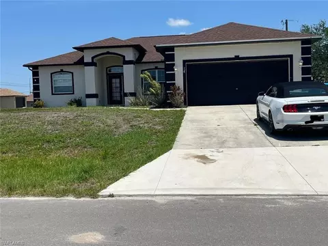 17 NE 11th Ln, Cape Coral, FL 33909