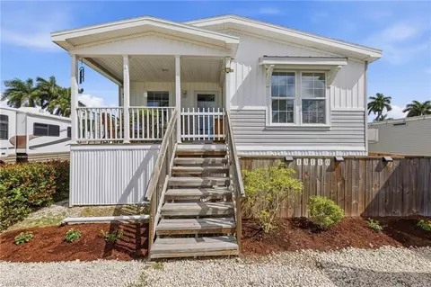 13110 Point Breeze Dr, Fort Myers, FL 33908