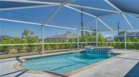 1105 SW 2nd St, Cape Coral, FL 33991
