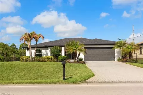 923 Alvin Ave, Lehigh Acres, FL 33971