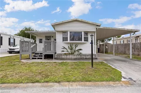 11111 Ballweg Ln, Fort Myers, FL 33908